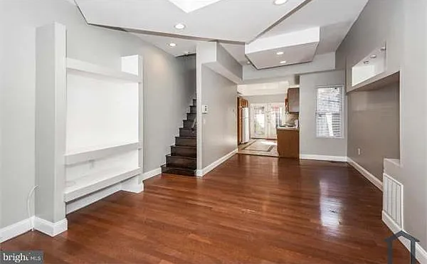 1336 W Toronto St — Photo 4