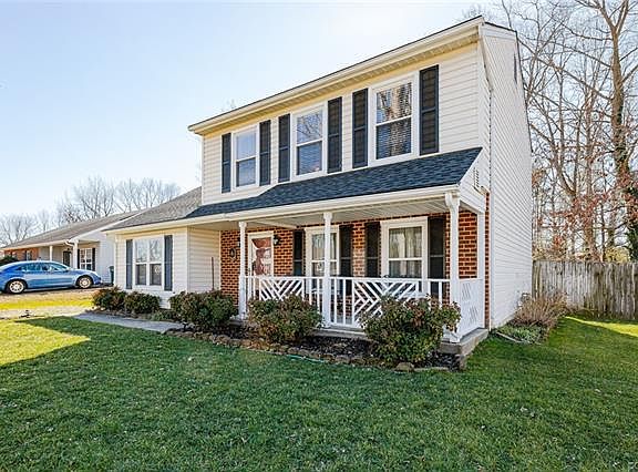 2nd image of 1449 Farley Ct