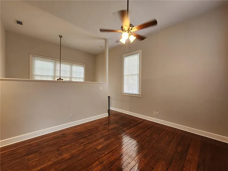 110 S Dearborn St #3 — Photo 3