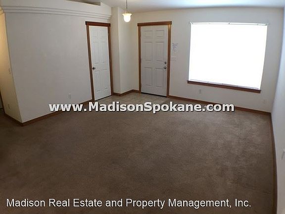 4th image of 4115 S Stonington Ln