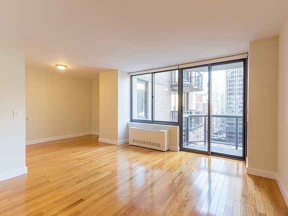 3rd image of 235 W 48th St APT 26A