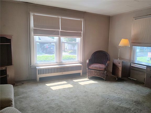 5th image of 12 John St