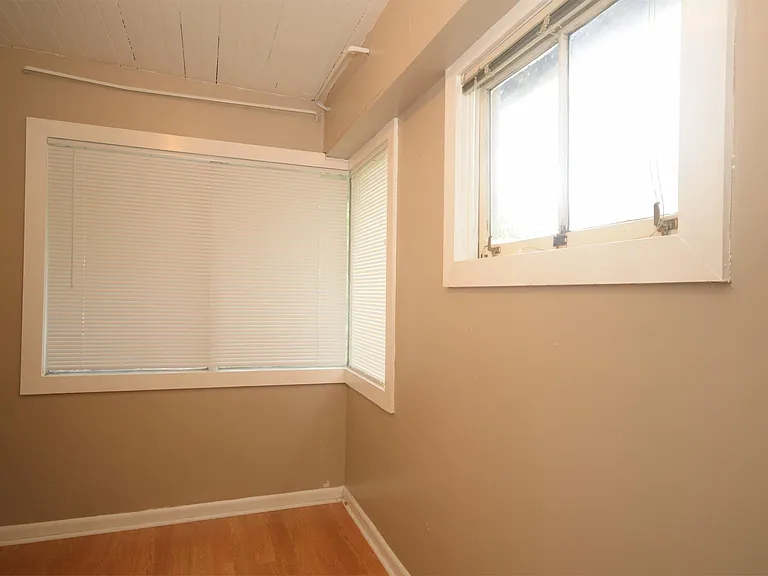 227 NW 11th St #2 — Photo 10