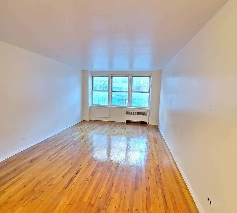 1st image of 330 E 19th St APT 2E