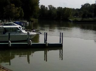 35994 Reeves Rd, Eastlake, OH 44095