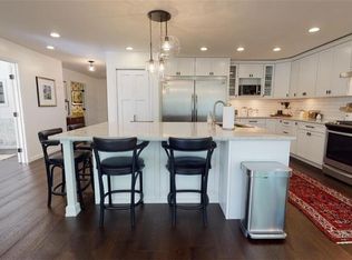 1172 Hunters Glen Dr, Stone Mountain, GA 30083