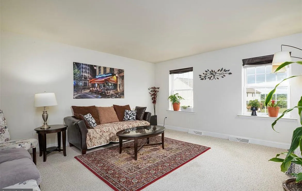 115 Gentlemens Way — Photo 2