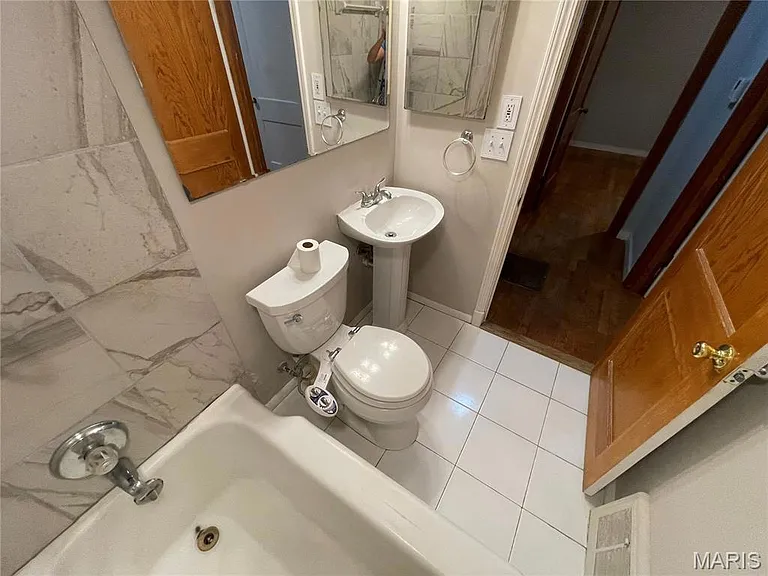 10745 Saint Xavier Ln — Photo 34