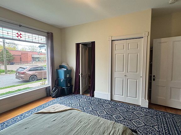 4th image of 43 Duke St