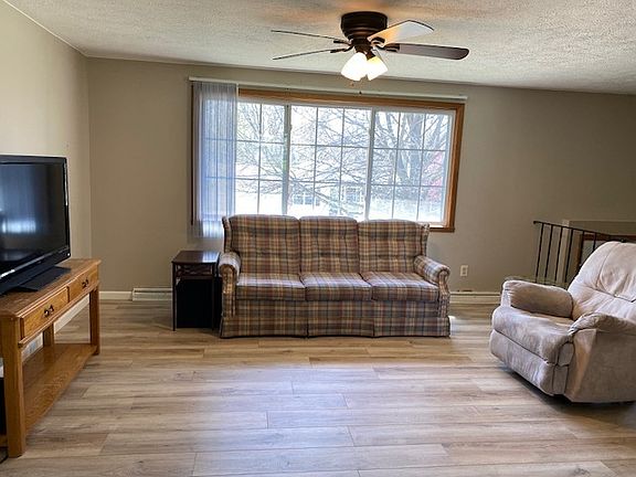 3rd image of 1111 N Jacqualine Ln