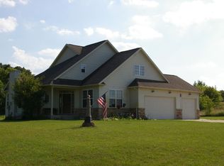 2308 Kingston Ct, Ionia, MI 48846