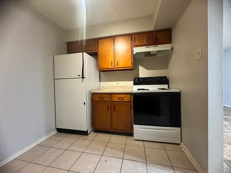 680 Sharp Ln #116 — Photo 10