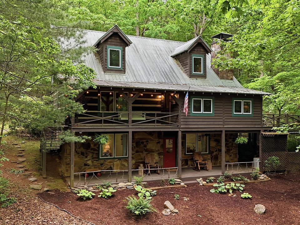 1st image of 320 Sweetwater Dr