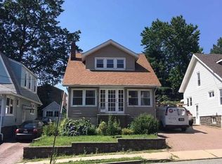 218 Tom Hunter Rd, Fort Lee, NJ 07024