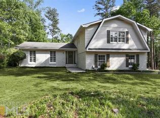 2340 Sandell Dr, Dunwoody, GA 30338