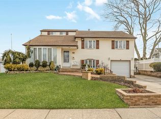 49 Amherst Drive, Massapequa, NY 11758