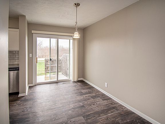 5th image of 604 Cordes Dr #504-5