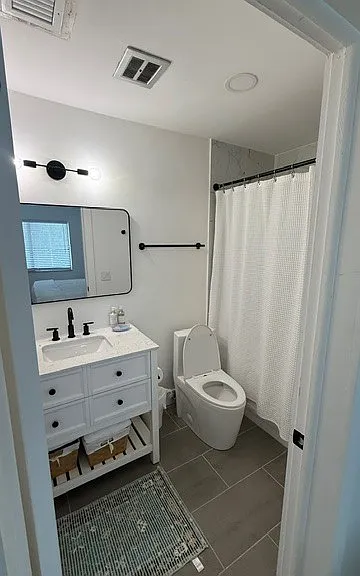 604 NE 9th Ave #3 — Photo 6