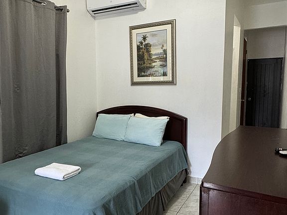 3rd image of 310 Calle Del Valley #2