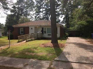 1114 Candlewood Dr, Kinston, NC 28501