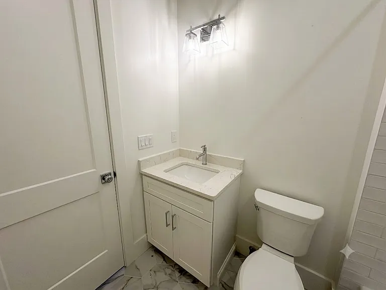 420 Waight St — Photo 24