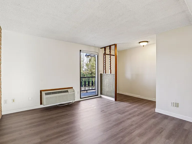 Cypress Crest Apartments — Photo 85