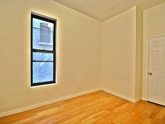 3rd image of 522 W 123rd St APT 3W