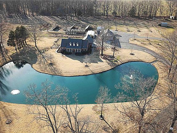 4th image of 2802 Saddle Creek Rd