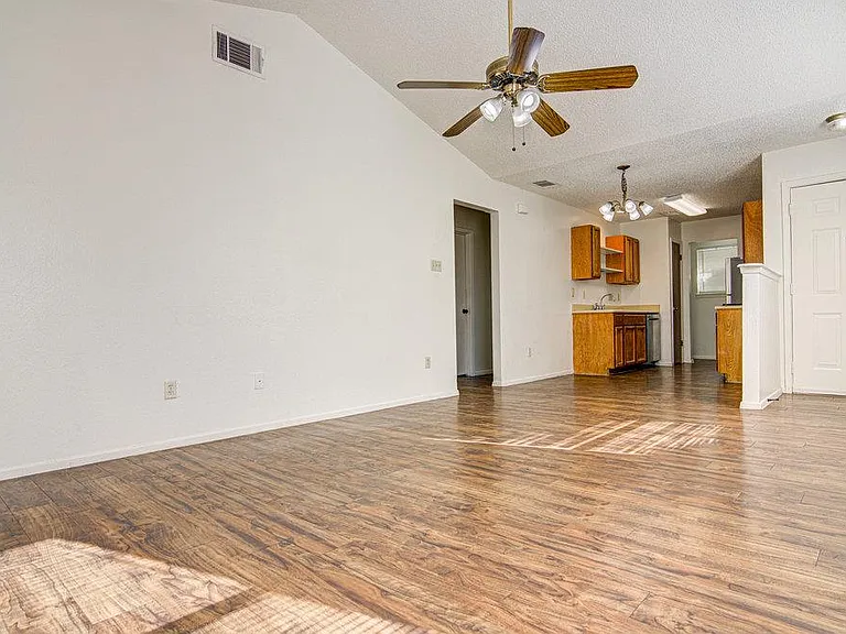 8110 W Gate Blvd #B — Photo 10