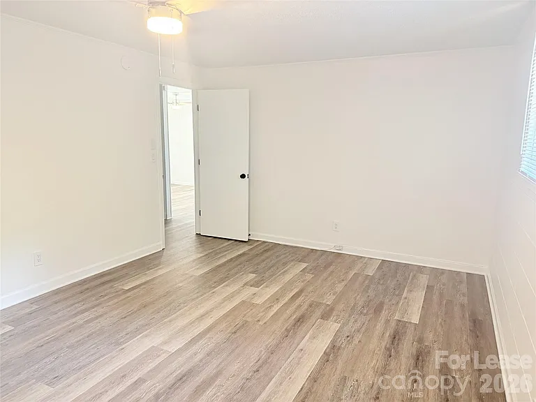 110 N Peterson St — Photo 11
