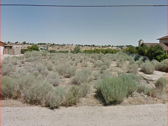 3rd image of 17836 Hinton St