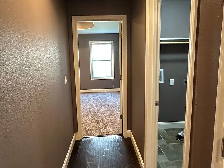 335 Lyle Curtis Cir — Photo 27