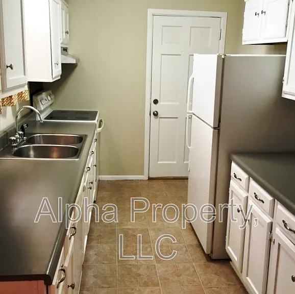 304 Donnybrook Ave — Photo 10