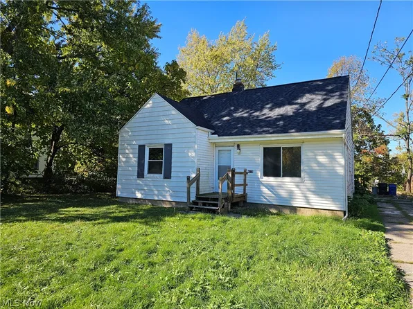 4276 E 162nd St, Cleveland, OH 44128