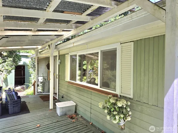 32906 54th Avenue S, Roy, WA 98580