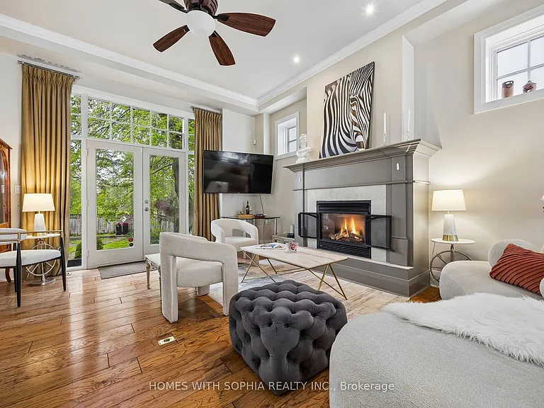 162 Glenvale Blvd — Photo 6