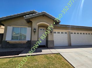 327 Countryside Dr, El Centro, CA 92243