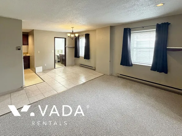 2026 Franklin St #5, Vancouver, BC V5L 1R3