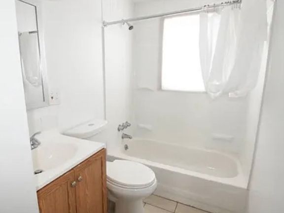 5th image of 68 Groveland St
