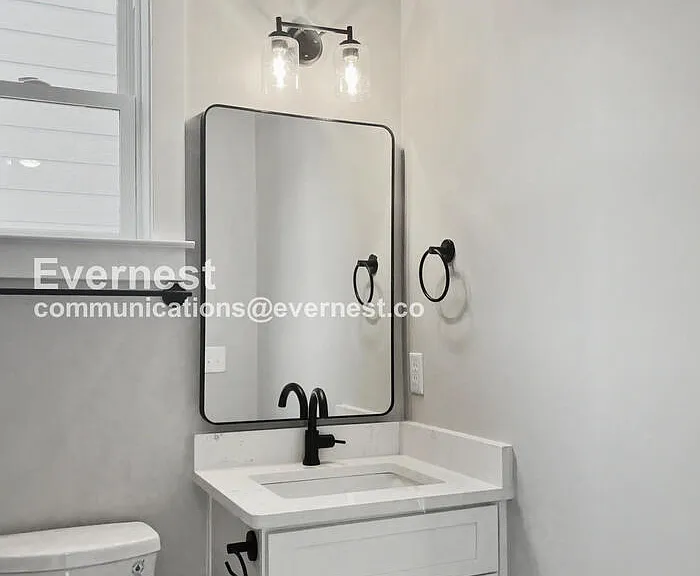 121 Lucile St — Photo 20