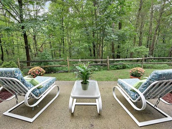 5101 Richmond Rd, West Milford, NJ 07480