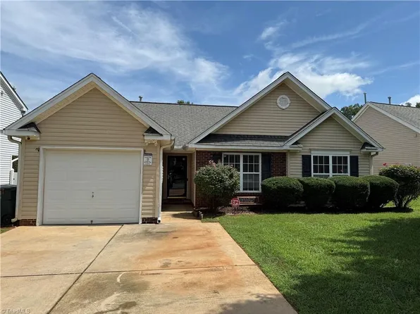 6108 Trotting Pl, Greensboro, NC 27405
