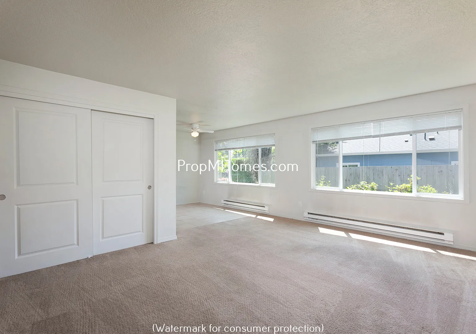 Two Bedroom Apartment with Private Patio in Glenfair Neighborhood! — Photo 2