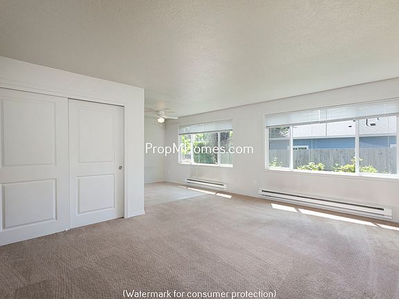 2nd image of 15535 NE Glisan St APT 1