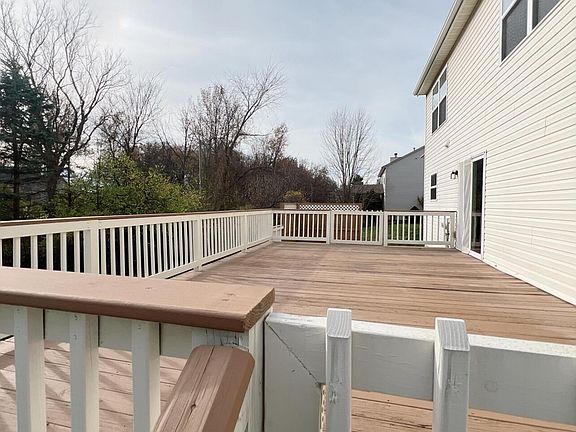 3rd image of 1524 McKinney Ln