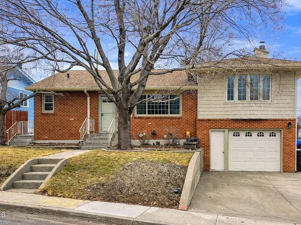 1401 6th Ave NW, Mandan, ND 58554