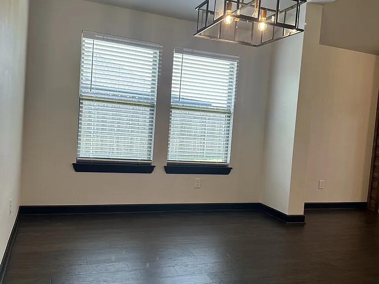 2229 Roca Dr — Photo 31