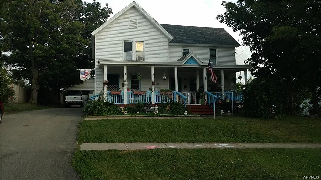 13-15 Monroe St photo 1