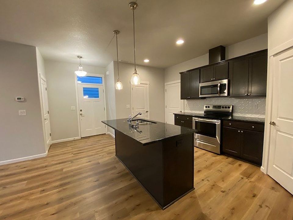 1st image of 5609 NE 58th Way