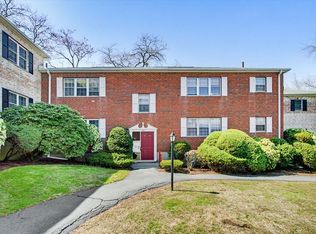 128 Lake Shore Rd APT 1, Brighton, MA 02135
